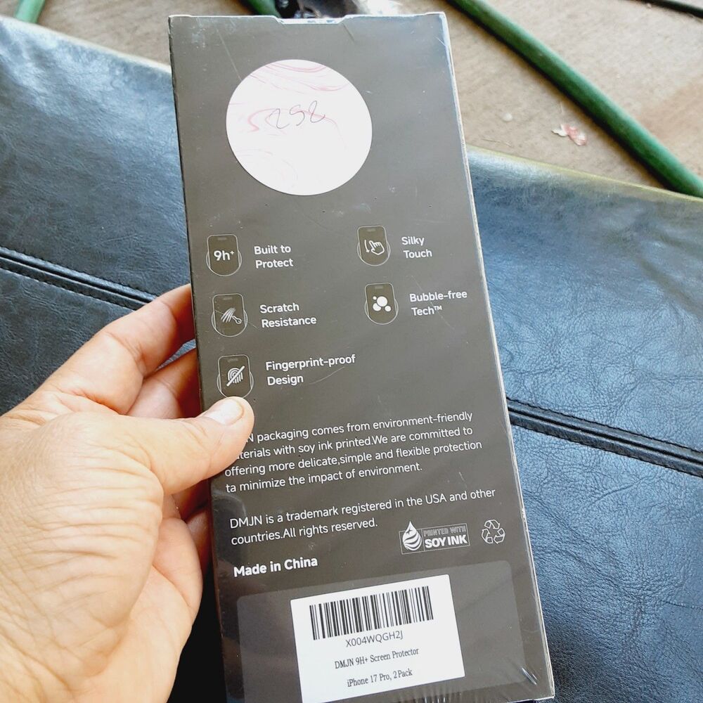 For Iphone 17 Pro Screen Protector - Picture 2 of 4